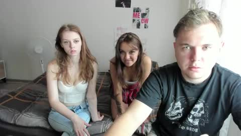 Snapshot of kesh_mne chatting on August 7, 8:49 am kesh_mne online show from August 7, 8:49 am