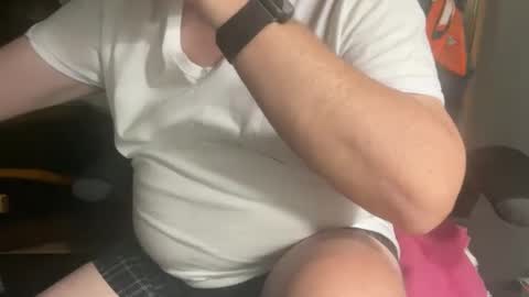 Snapshot of kev92569 chatting on December 2, 1:47 am kev92569 online show from December 2, 1:47 am