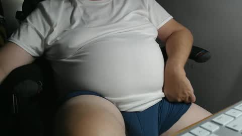 Snapshot of kev92569 chatting on November 8, 1:06 am kev92569 online show from November 8, 1:06 am