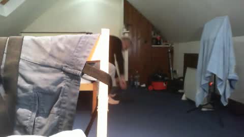 Snapshot of kevee1955 chatting on December 25, 6:19 pm Daddyo online show from December 25, 6:19 pm