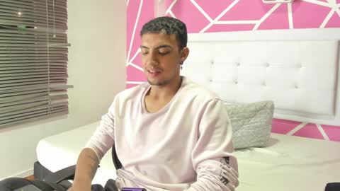   online show from December 6, 11:47 pm