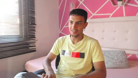   online show from December 7, 9:00 pm