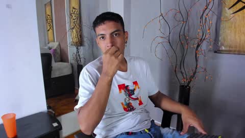   online show from December 10, 8:49 pm