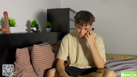 Snapshot of kevin_do0 chatting on March 30, 6:31 pm Kevin online show from March 30, 6:31 pm