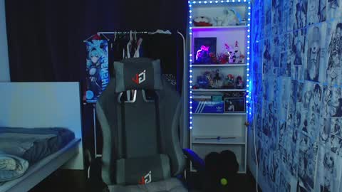 Kevin online show from February 3, 5:07 am