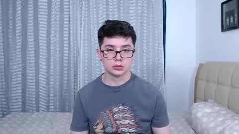 Kevin online show from November 7, 3:39 am