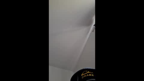 kevinj6969 online show from December 4, 8:28 pm