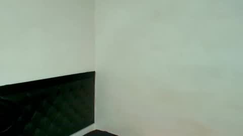 Snapshot of kevinkewma chatting on May 4, 12:23 pm kevinkewma online show from May 4, 12:23 pm
