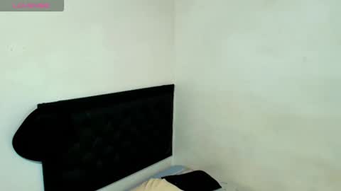 Snapshot of kevinkewma chatting on May 7, 11:48 am kevinkewma online show from May 7, 11:48 am