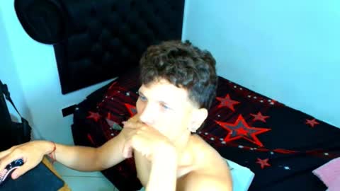 Snapshot of kevinkewma chatting on May 24, 10:31 am kevinkewma online show from May 24, 10:31 am