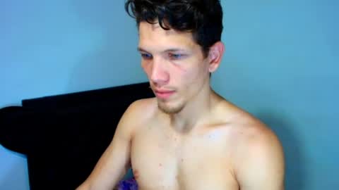 Snapshot of kevinkewma chatting on July 30, 3:22 pm kevinkewma online show from July 30, 3:22 pm
