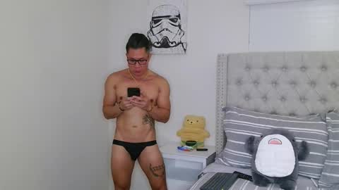 Snapshot of kevinkham chatting on October 20, 11:38 pm kevinkham online show from October 20, 11:38 pm