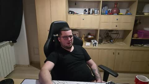 Kevinn online show from March 14, 8:25 pm