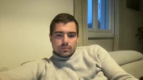 Snapshot of kevinpillobello chatting on December 18, 3:18 pm kevinpillobello online show from December 18, 3:18 pm