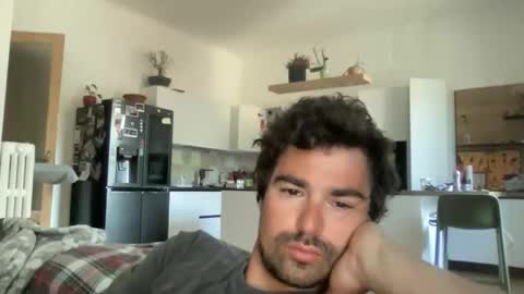Snapshot of kevinpillobello chatting on April 26, 6:55 am kevinpillobello online show from April 26, 6:55 am