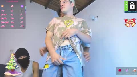 Snapshot of kevinxlvx chatting on November 26, 11:28 pm kevin and ottis online show from November 26, 11:28 pm