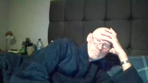 Snapshot of kevlooking4sez chatting on June 11, 1:27 am kevlooking4sez online show from June 11, 1:27 am