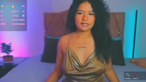 Snapshot of keyla_roberts_ chatting on May 9, 2:44 pm Adhara. Help me reach 100 likes online show from May 9, 2:44 pm