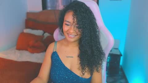 Snapshot of keyla_roberts_ chatting on June 11, 4:16 pm Adhara. Help me reach 100 likes online show from June 11, 4:16 pm