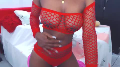 Snapshot of keyra_dainty chatting on February 16, 10:21 am Sandy Saenz online show from February 16, 10:21 am