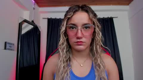 Snapshot of keyth_clement chatting on May 29, 6:39 pm Keyth online show from May 29, 6:39 pm