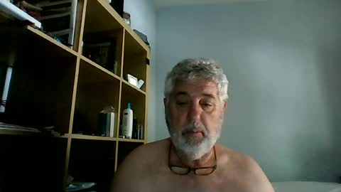 Snapshot of kfremat62 chatting on June 16, 10:18 am socjokremat online show from June 16, 10:18 am