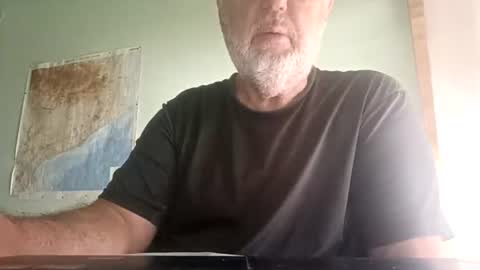 Snapshot of kfremat62 chatting on June 21, 6:16 am socjokremat online show from June 21, 6:16 am