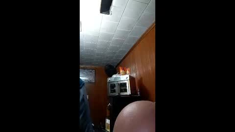 kfrost380 online show from October 31, 8:43 pm