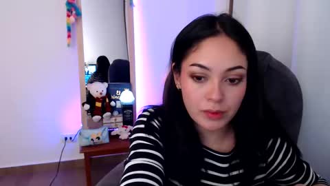 Snapshot of khal_girl chatting on November 18, 2:06 am Liss online show from November 18, 2:06 am