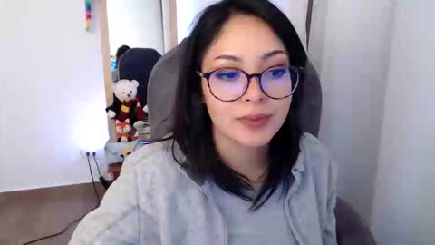 Snapshot of khal_girl chatting on December 15, 12:26 am Liss online show from December 15, 12:26 am