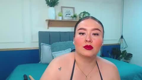 Snapshot of khalia_ chatting on July 6, 6:10 pm K H A I L A online show from July 6, 6:10 pm