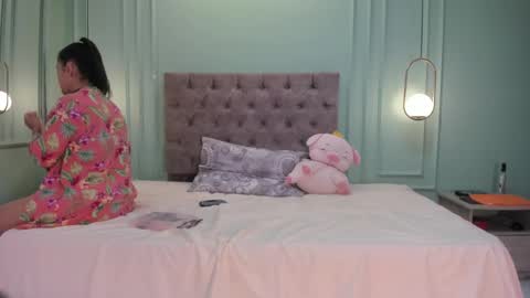 Kathe Hot online show from February 17, 6:15 pm