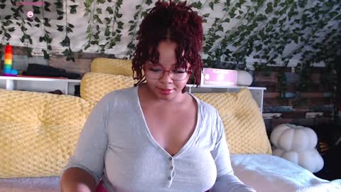 Snapshot of khayaparker chatting on January 4, 2:04 pm Khaya online show from January 4, 2:04 pm