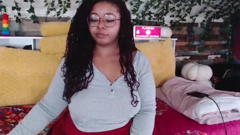 Snapshot of khayaparker chatting on February 10, 2:05 pm Khaya online show from February 10, 2:05 pm