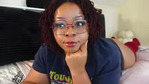 Snapshot of khayaparker chatting on November 7, 8:20 pm Khaya online show from November 7, 8:20 pm