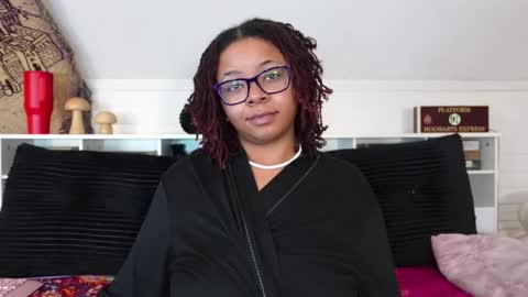 Khaya online show from February 20, 1:33 pm