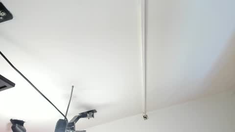 Khloe online show from December 1, 12:43 pm