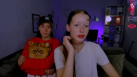 khloebeauty online show from October 9, 7:45 pm