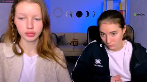 khloebeauty online show from November 17, 8:47 pm