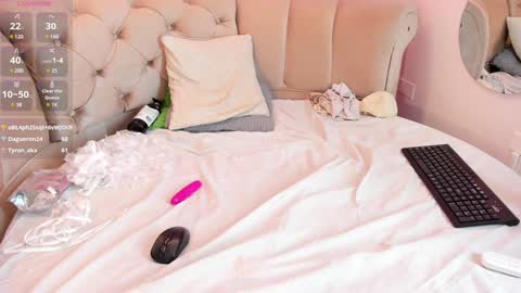 Khloe online show from January 10, 10:06 am