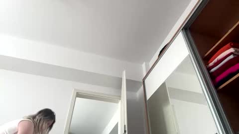 khloekross online show from February 20, 9:54 am