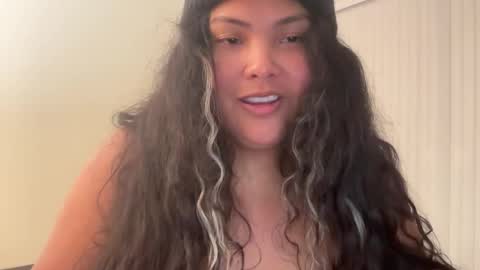 Snapshot of khmerdoll chatting on January 10, 4:36 am Khmer Doll online show from January 10, 4:36 am