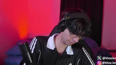 khozler_ online show from October 30, 4:47 am