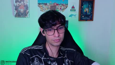 Snapshot of khozler_ chatting on May 15, 3:13 am khozler_ online show from May 15, 3:13 am