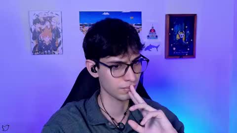 Snapshot of khozler_ chatting on June 29, 2:29 am khozler_ online show from June 29, 2:29 am