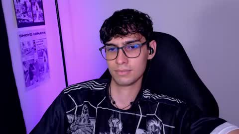 Snapshot of khozler_ chatting on July 7, 2:58 am khozler_ online show from July 7, 2:58 am