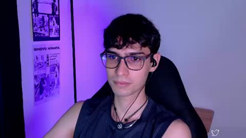 Snapshot of khozler_ chatting on July 11, 2:36 am khozler_ online show from July 11, 2:36 am