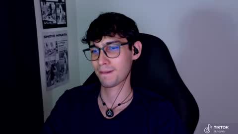 Snapshot of khozler_ chatting on July 16, 3:01 am khozler_ online show from July 16, 3:01 am