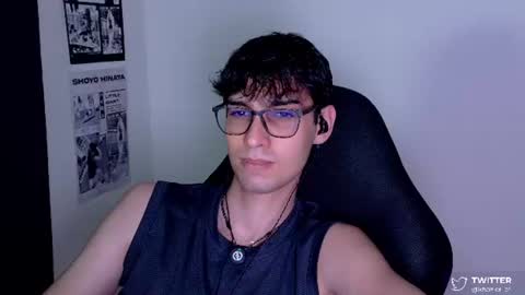 Snapshot of khozler_ chatting on July 20, 2:15 am khozler_ online show from July 20, 2:15 am