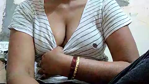 Snapshot of khushisinghh chatting on January 29, 6:33 am khushisinghh online show from January 29, 6:33 am